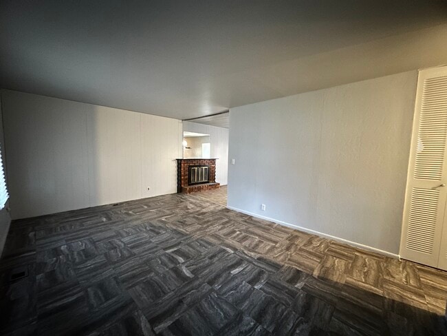 1503 Eastview Ave in Danville, IL - Building Photo - Building Photo