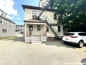 202 Corey Rd, Unit #1 in Boston, MA - Building Photo - Building Photo