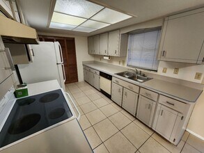 309 Sea Hawk Ct in Edgewater, FL - Building Photo - Building Photo