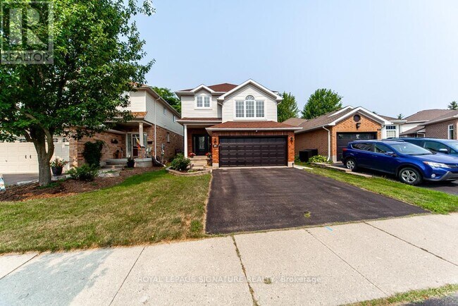 579 Windjammer Way in Waterloo, ON - Building Photo - Building Photo