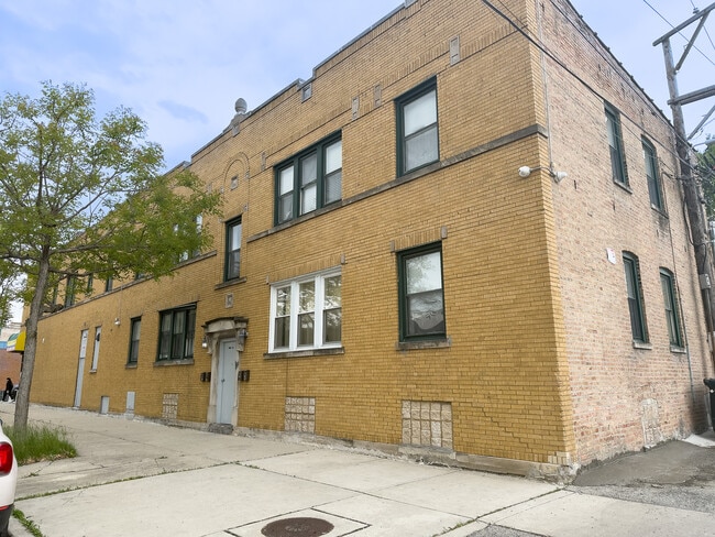 property at 1204 N Lavergne Ave