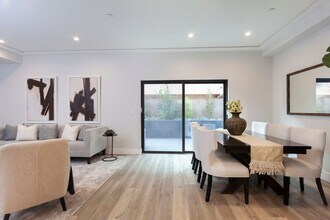 1059 Elm Ave in Glendale, CA - Building Photo - Building Photo