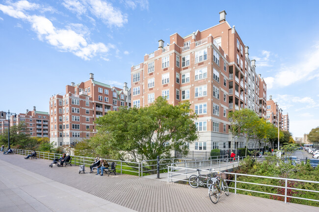 Oceana Condominium in Brooklyn, NY - Building Photo - Building Photo