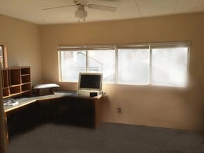 5218 Holly Hills Ave, Unit 2 in St. Louis, MO - Foto de edificio - Building Photo