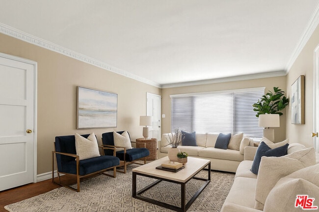property at 1525 S Beverly Dr