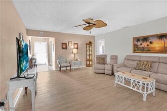 1251 Broadwater Dr in Ft. Myers, FL - Building Photo - Building Photo