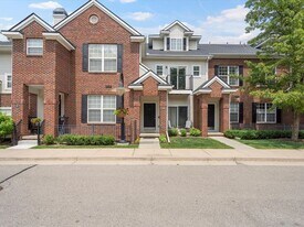 331 Scio Village Ct, Unit Scio Village in Ann Arbor, MI - Building Photo
