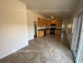 312 Hopkins Dr in Fairfield, CA - Building Photo - Building Photo