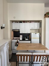 294 3rd Ave in New York, NY - Building Photo - Building Photo