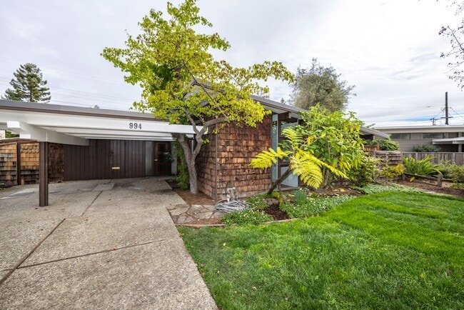 property at 994 Van Auken Cir