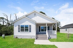 12319 Tangier St in North Port, FL - Building Photo