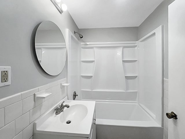 80 Delmont Ave in Worcester, MA - Building Photo - Building Photo