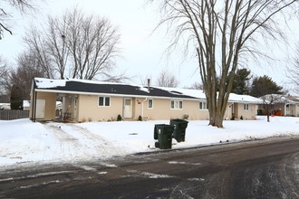 Sun Prairie Vandenberg Heights in Sun Prairie, WI - Foto de edificio - Building Photo