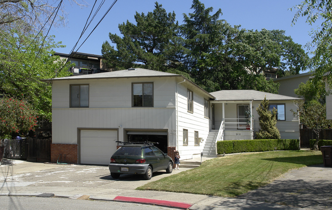 1500-1502 Carmel Dr in Walnut Creek, CA - Building Photo