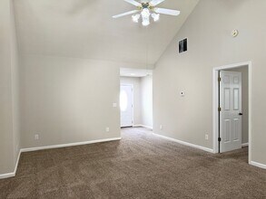 2034 Elm Grove Ln in Hampton, GA - Building Photo - Building Photo