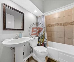 213 N Oak Dr in Waco, TX - Foto de edificio - Building Photo