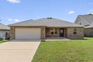 1922 Bright Water Dr in Gulf Breeze, FL - Building Photo