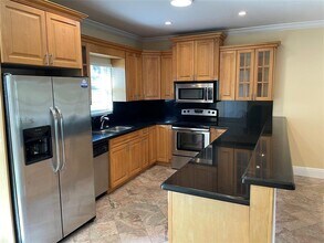 1200 NE 5th St in Pompano Beach, FL - Foto de edificio - Building Photo