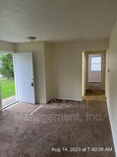 1235 Glenn St in Lansing, MI - Building Photo - Building Photo