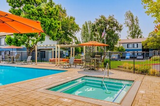 Waterview in Benicia, CA - Foto de edificio - Building Photo