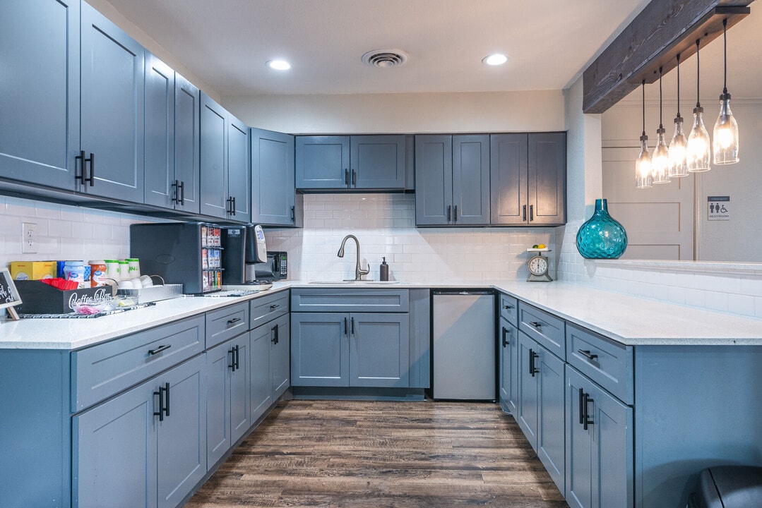 Creekside Apartment Homes in Fort Worth, TX - Foto de edificio