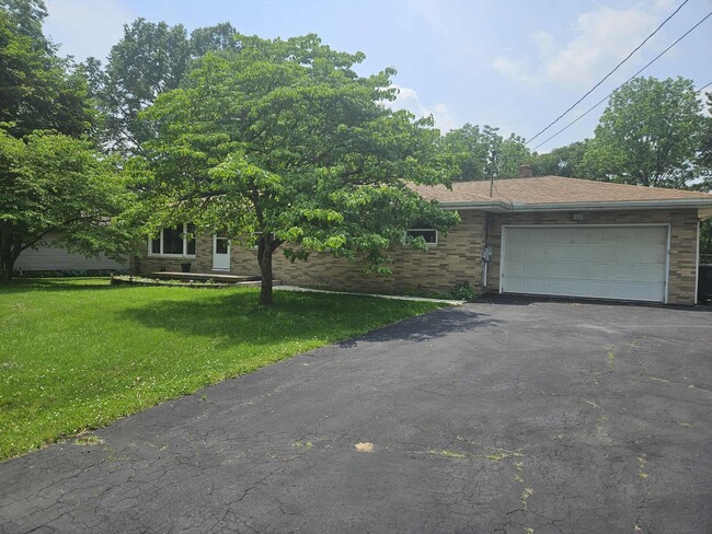 4009 Lor-Ron Ave in Kent, OH - Building Photo - Building Photo