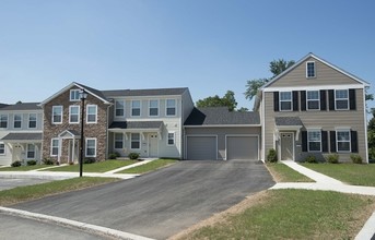 The Encore at Laurel Ridge Townhomes in Harrisburg, PA - Building Photo - Building Photo