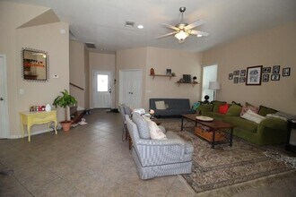 610 Maiden Ln in Austin, TX - Foto de edificio - Building Photo