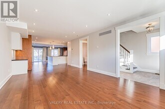 30 Bernice Ave in Toronto, ON - Building Photo - Building Photo