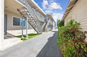 435 W. Regent St in Inglewood, CA - Building Photo - Building Photo