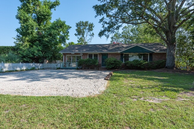 property at 3403 Ashley Cir