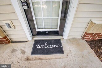 11325 Aristotle Dr in Fairfax, VA - Building Photo - Building Photo