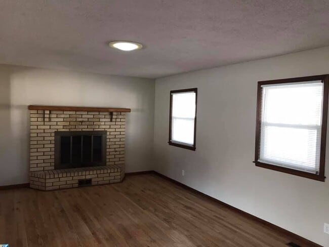 property at 4301 SW 30th St
