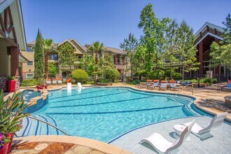 The Woodlands Lodge in The Woodlands, TX - Foto de edificio - Building Photo