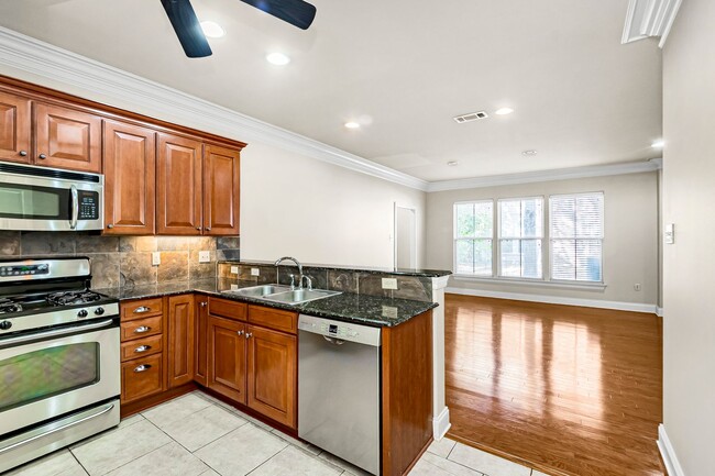 11110 Boardwalk Dr in Baton Rouge, LA - Building Photo - Building Photo