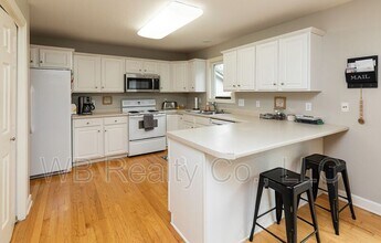 4519 Meadow Valley Dr in West Des Moines, IA - Building Photo - Building Photo