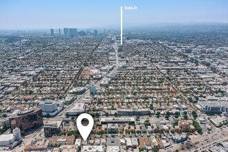 122 N Hamilton Dr in Beverly Hills, CA - Foto de edificio - Building Photo