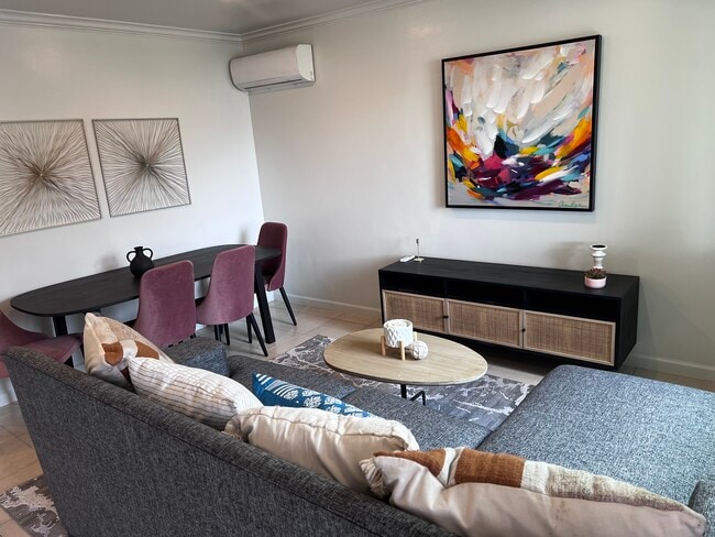 1500 Broadway, Unit SingleUnit
