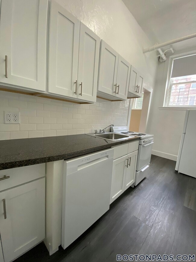 99 Brainerd Rd, Unit 20 in Boston, MA - Building Photo - Building Photo