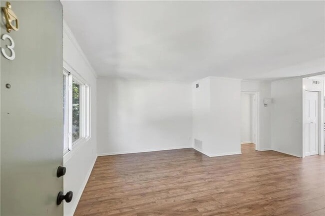 104 Ardmore Pl NW in Atlanta, GA - Building Photo - Building Photo