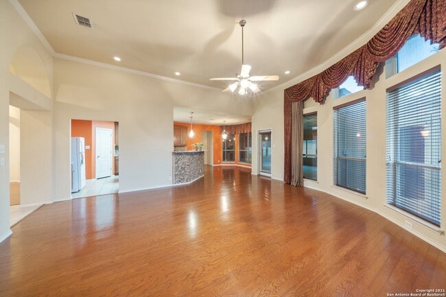 8463 Magdalena Run in Helotes, TX - Building Photo - Building Photo