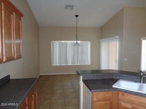 22641 N Gibson Dr in Maricopa, AZ - Building Photo - Building Photo