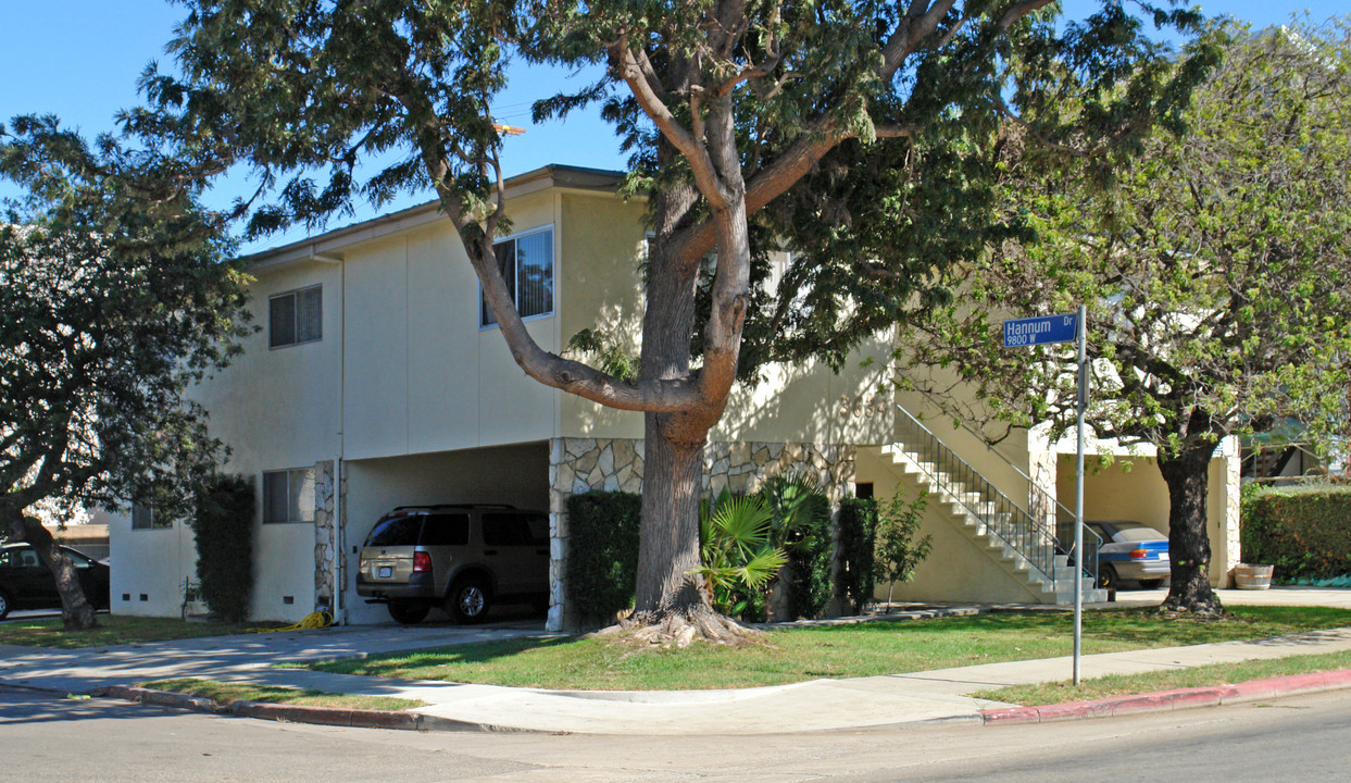 3634 Hughes Ave in Los Angeles, CA - Foto de edificio