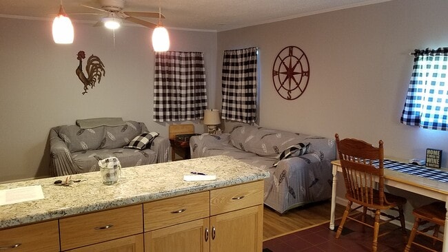 453 N Flat Rock Rd in Piedmont, SC - Building Photo - Building Photo