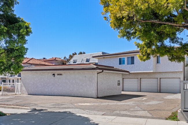 34381 Dana Strand Rd, Unit #1 in Dana Point, CA - Building Photo - Building Photo