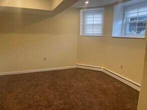 183 Thorndike St in Brookline, MA - Building Photo - Building Photo