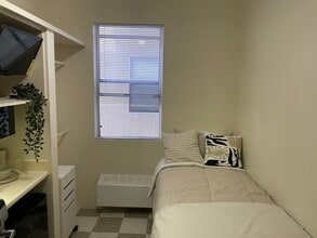 Trolley Court in San Diego, CA - Building Photo - Building Photo