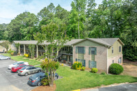 Colonial Park Condominiums in Vestavia Hills, AL - Foto de edificio - Building Photo