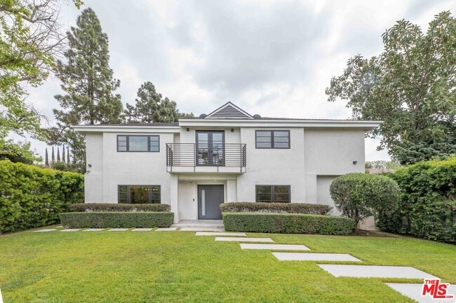 property at 602 S Lucerne Blvd