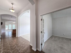 9901 Bundoran Dr in Austin, TX - Building Photo - Building Photo